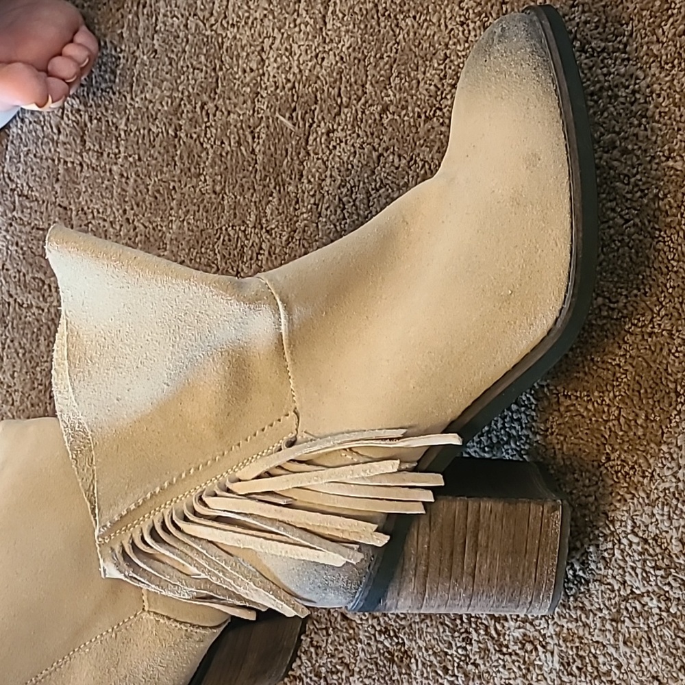 Cream boots